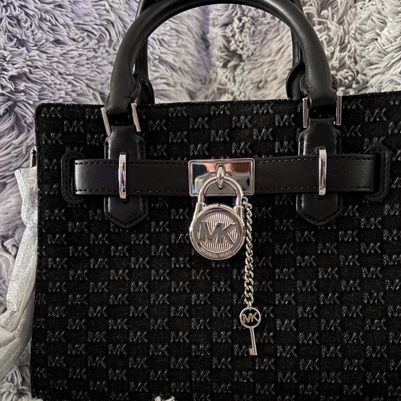 🖤🩶NWT Black Michael Kors Hamilton Satchel🩶🖤 - Picture 1 of 6